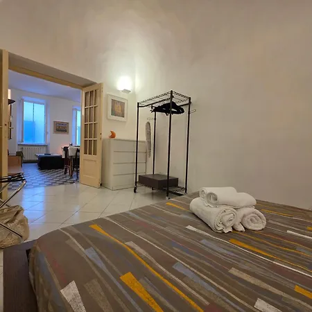 Lejlighed Old Town, Spacious Flat By The Sea And Wifi