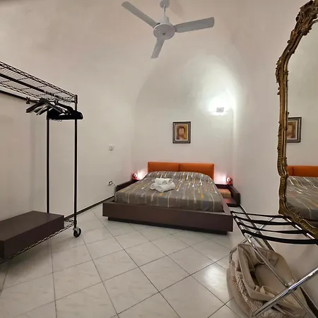 Old Town, Spacious Flat By The Sea And Wifi Lejlighed