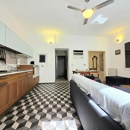 Lejlighed Old Town, Spacious Flat By The Sea And Wifi