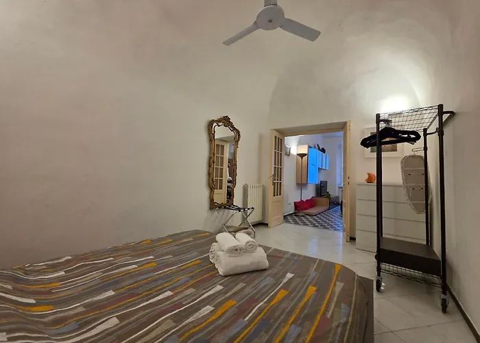 Old Town, Spacious Flat By The Sea And Wifi Apartment
